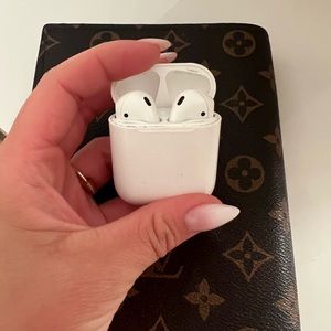 Air Pods 2nd generation